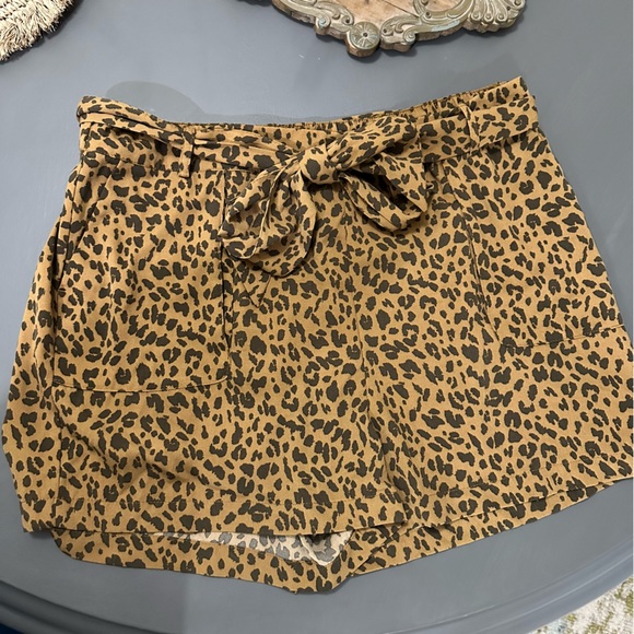a new day Pants - Animal Print Bag Shorts • XXL
